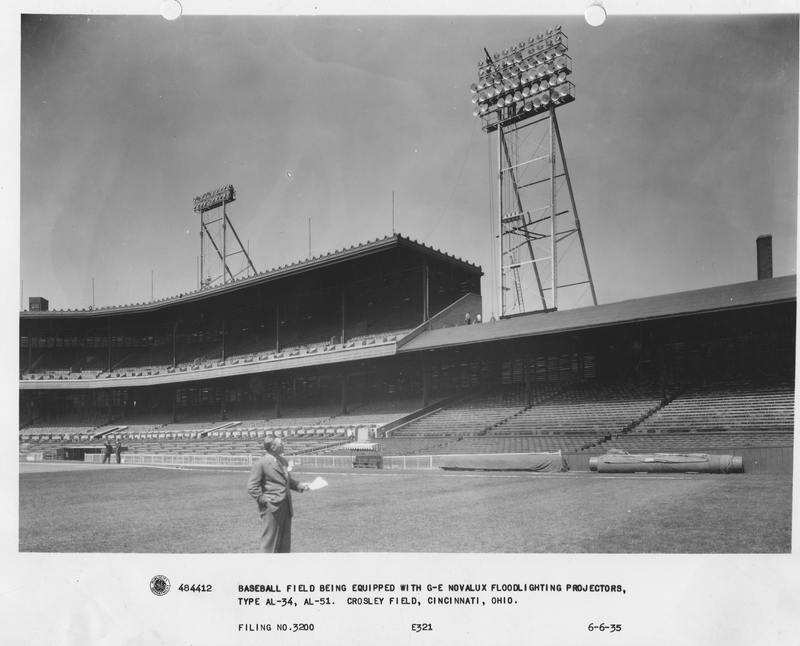 Illustration for article titled How Baseball's First Major League Night Game Got Its Lights